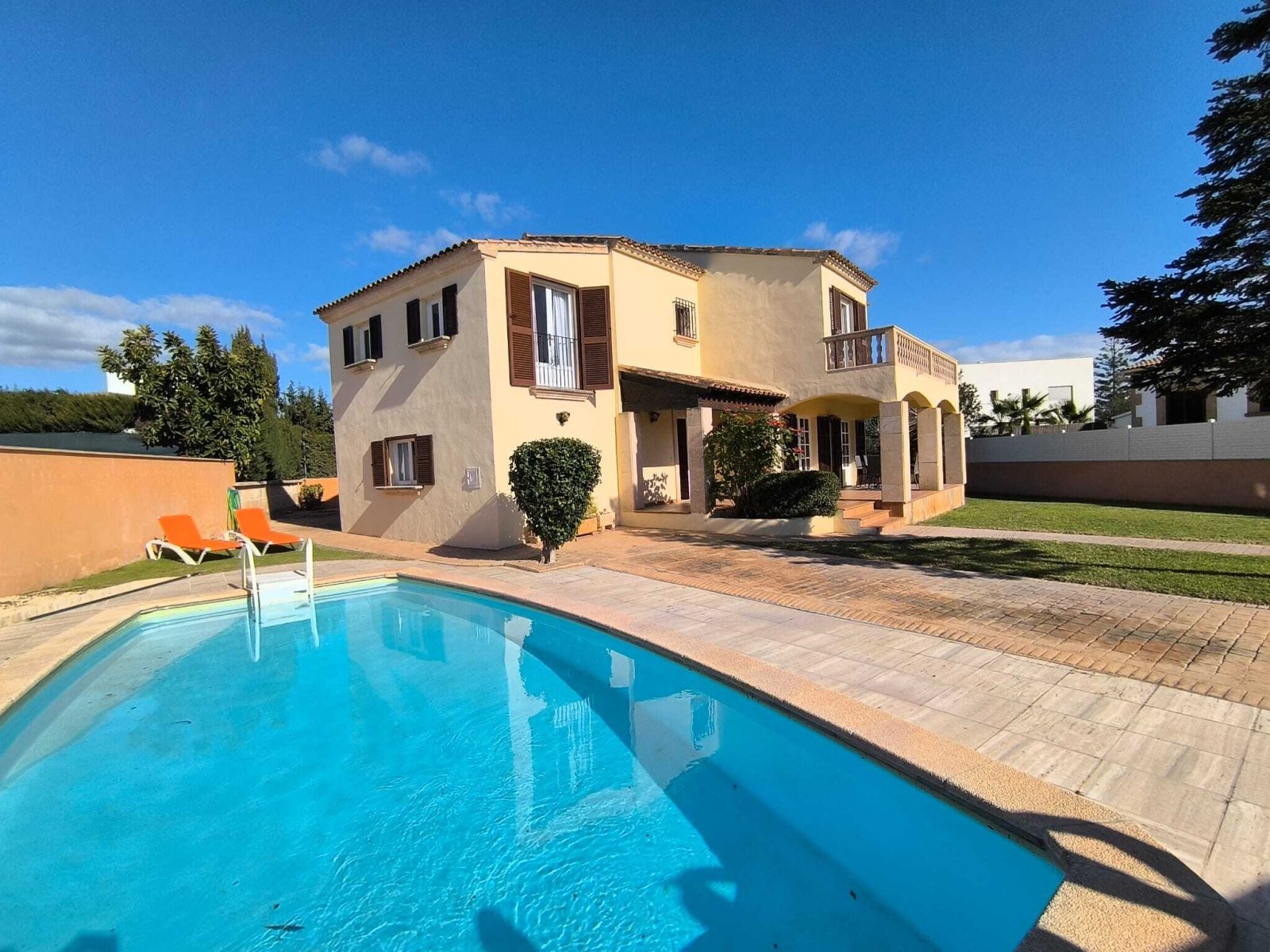 Fantastic villa with pool and ETV licence 