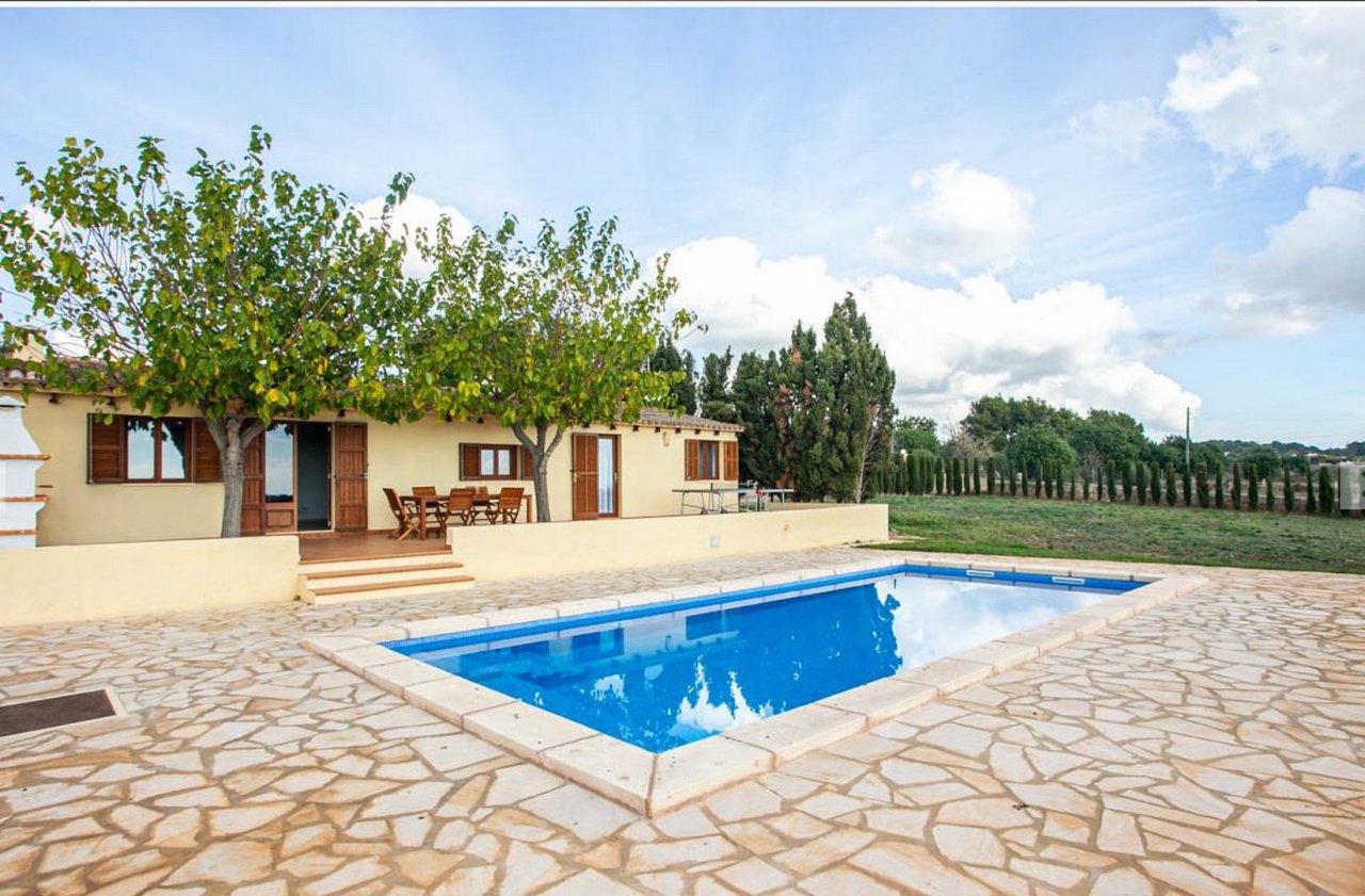Beautiful finca with sea views in Porto Cristo for sale 