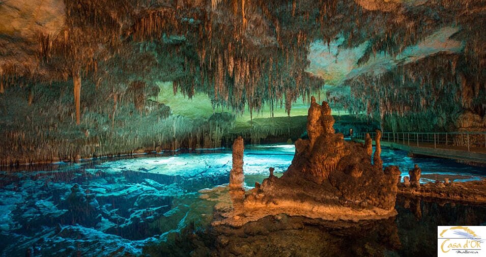 Dragon Caves in Porto Cristo
