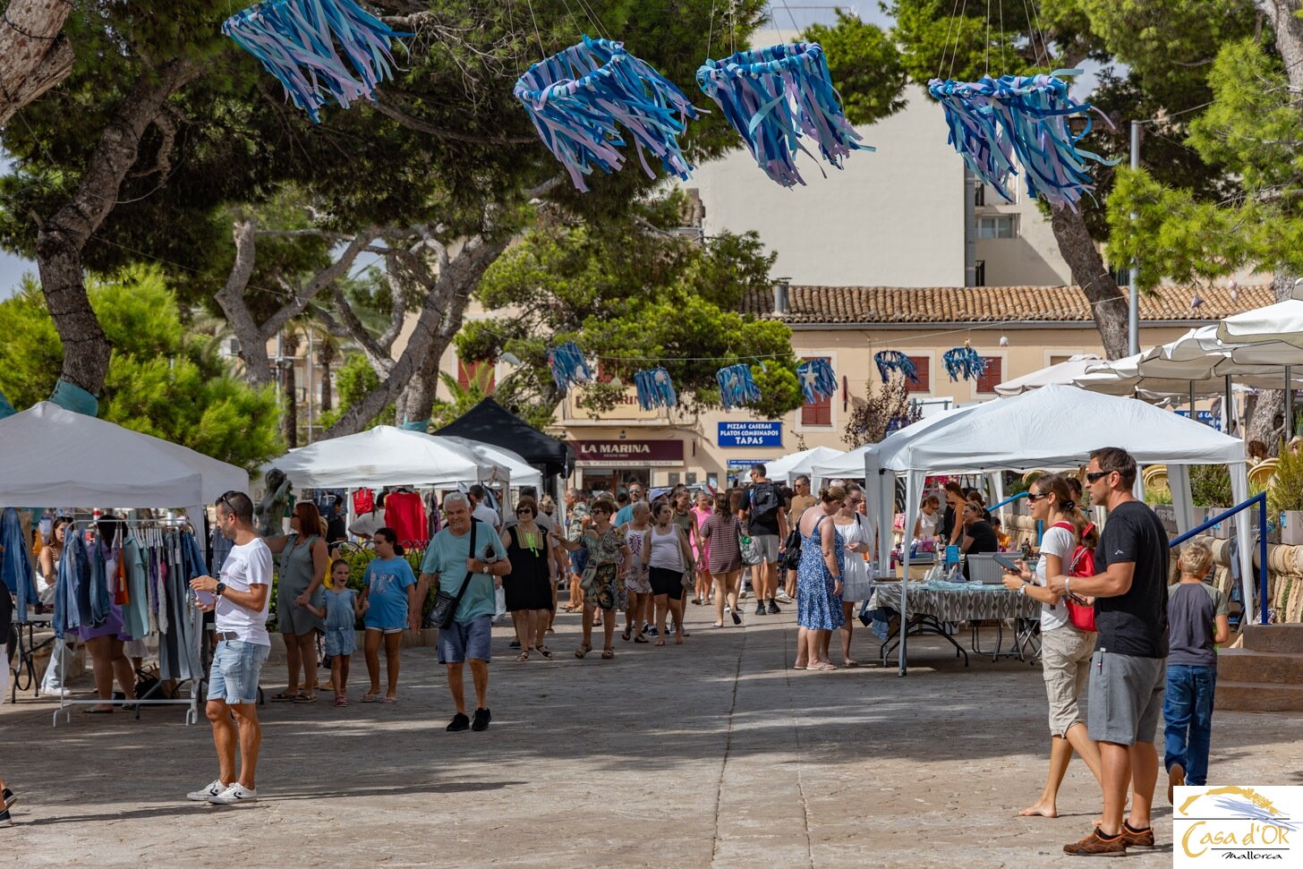 Weekly market in Porto Cristo