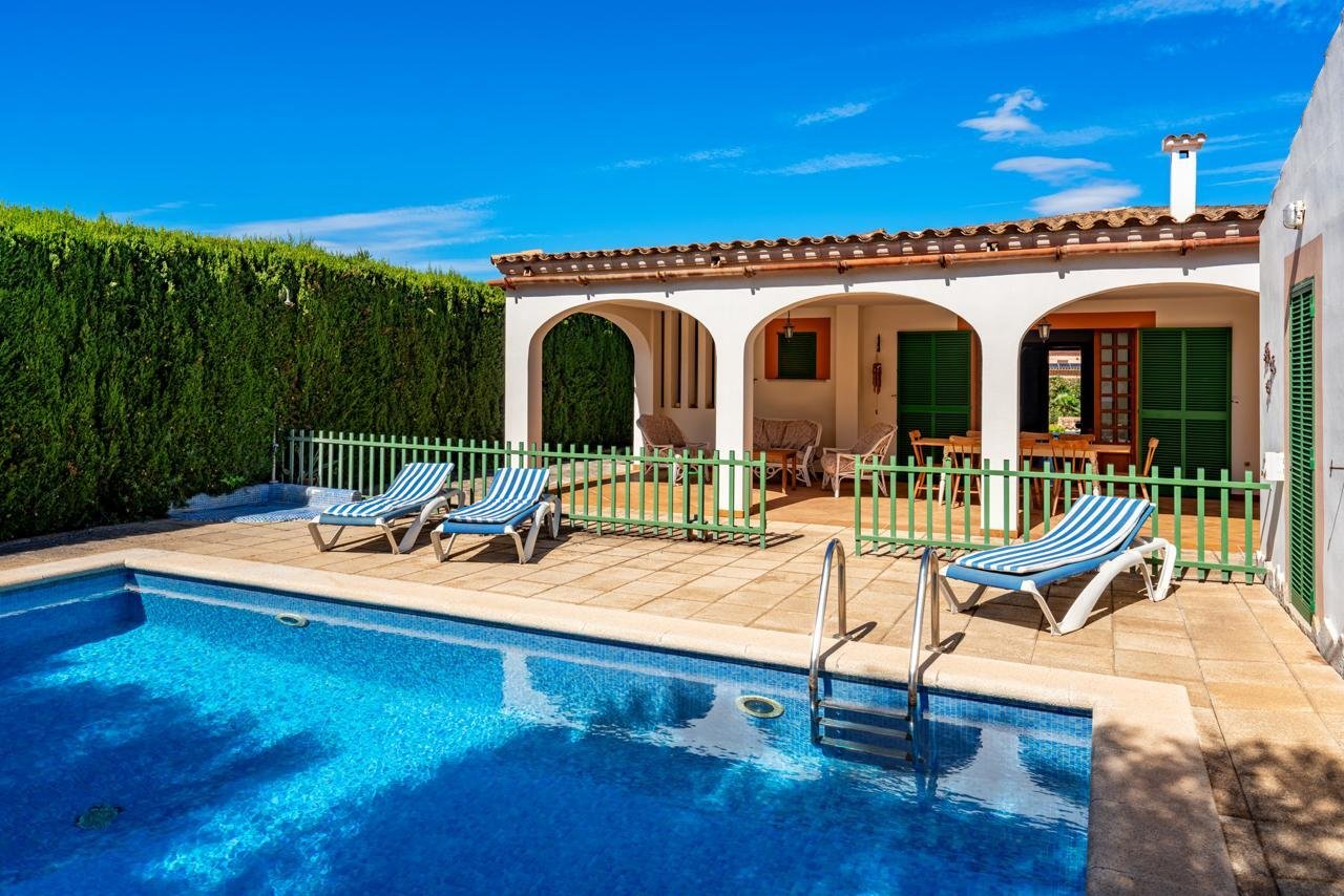  Elegante casa unifamiliar con piscina, cerca de la playa y ubicación exclusiva en Porto Cristo Novo 