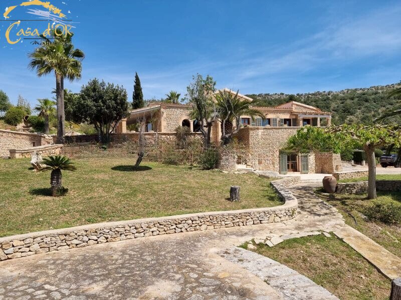 Idílica casa de campo con vistas panorámicas en Son Macia 