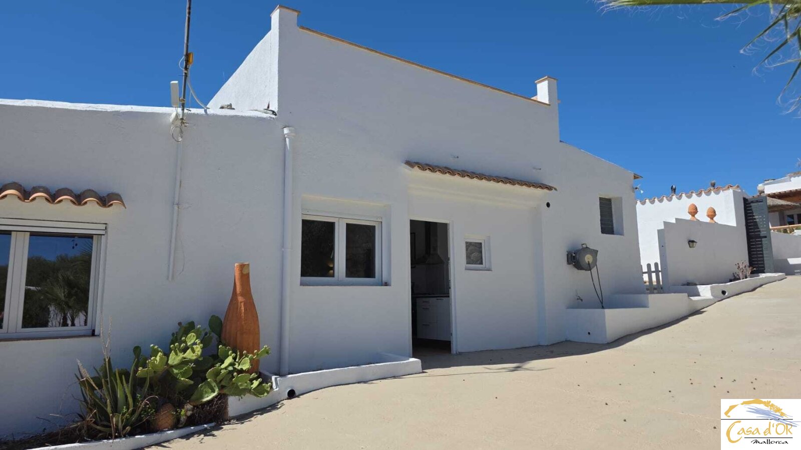 Casa con 2 apartamentos